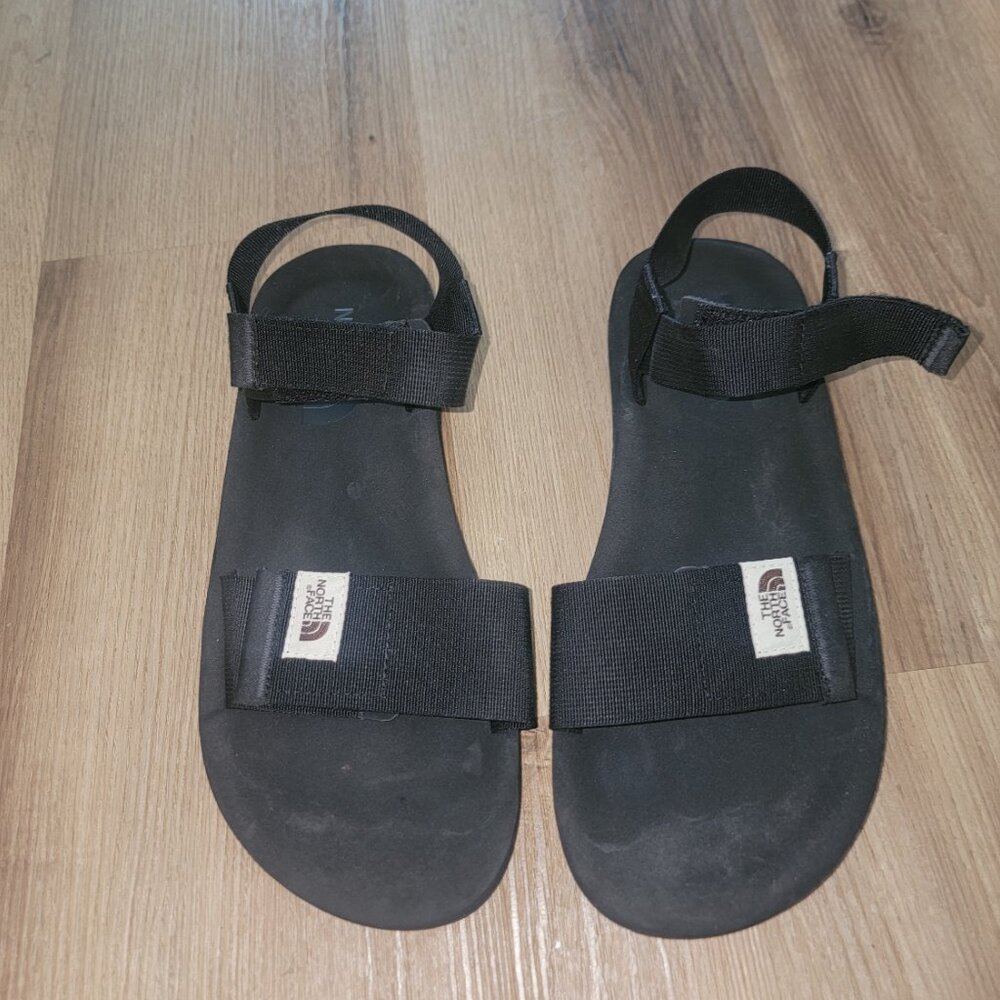 The North Face Skeena sandal in black size 10 men